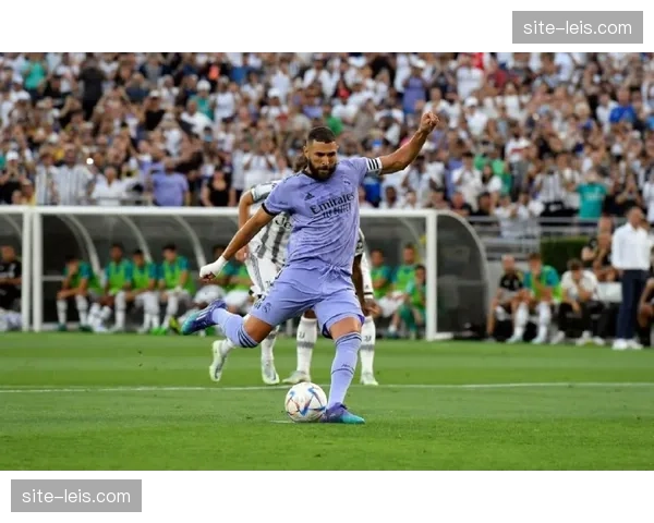 拜仁奥利塞与皇马维尼修斯助攻并列榜首 边路驱动成趋势